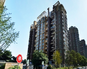 【南城都汇二期4-6**】德国威能明装暖气片安装施工