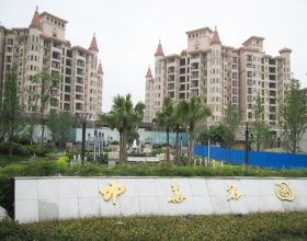 【中华名园一期2-2-***】德国威能明装暖气片安装施工