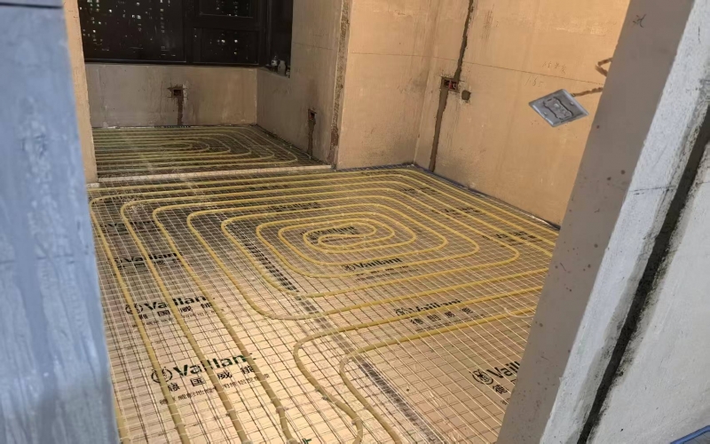 【新希望锦粼云镜】德国威能地暖安装施工案例