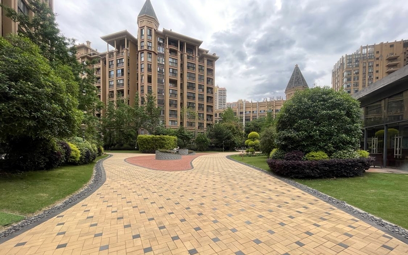 【凤凰岛5-4-1***】德国威能明装暖气片安装施工